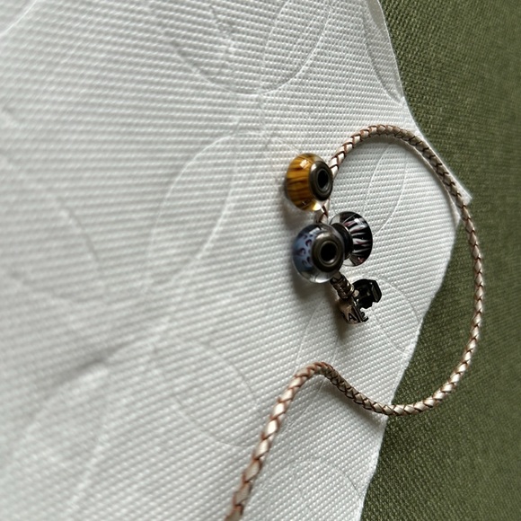 Pandora beads- discontinued tiger eye, zebra, leopard wrap bracelet in leather. - Picture 5 of 5